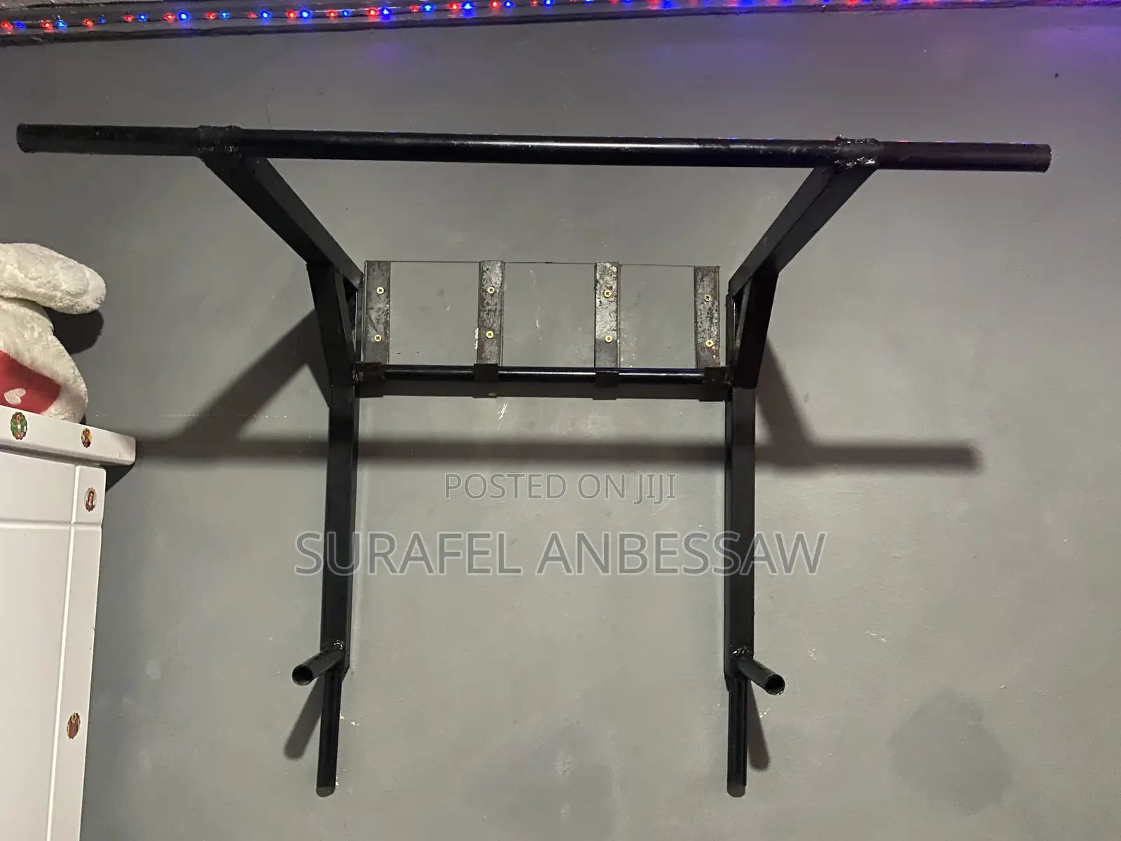 Pullup and Dig Up Bar