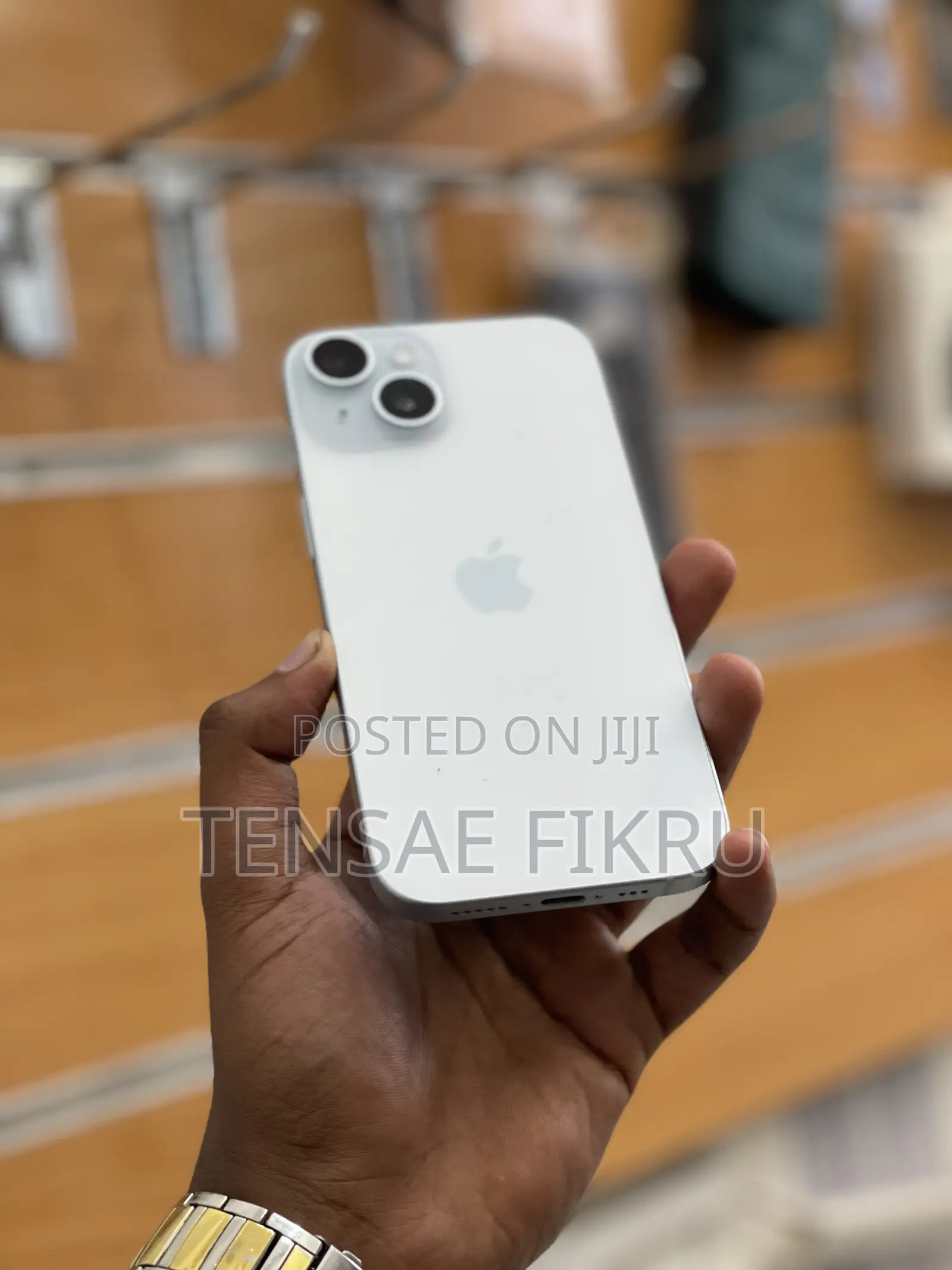 New Apple iPhone 15 128 GB White