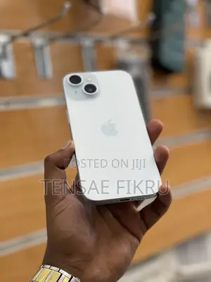 New Apple iPhone 15 128 GB White