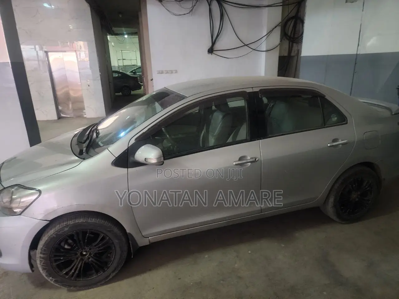 Toyota Yaris 2010 Silver