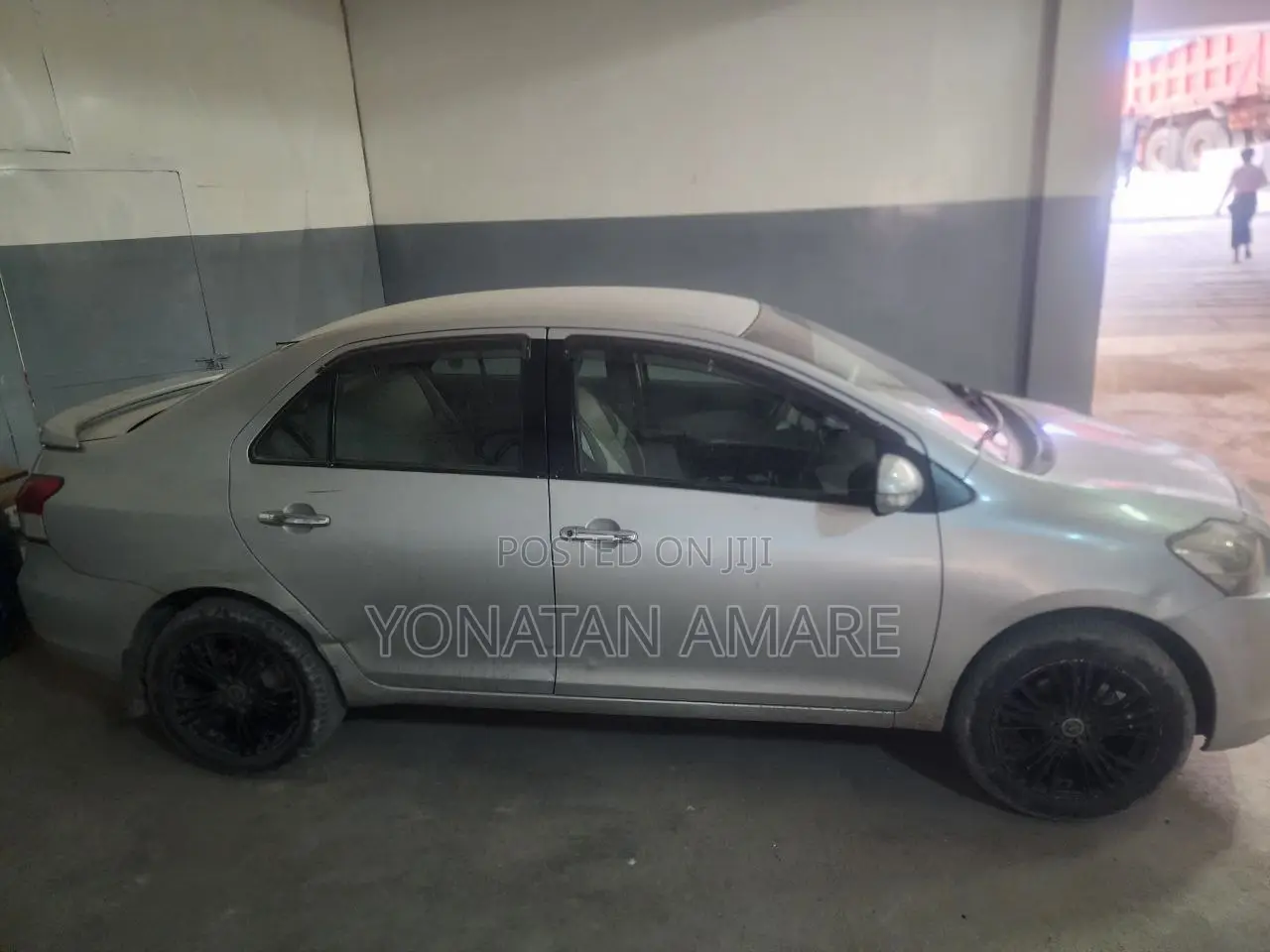 Toyota Yaris 2010 Silver