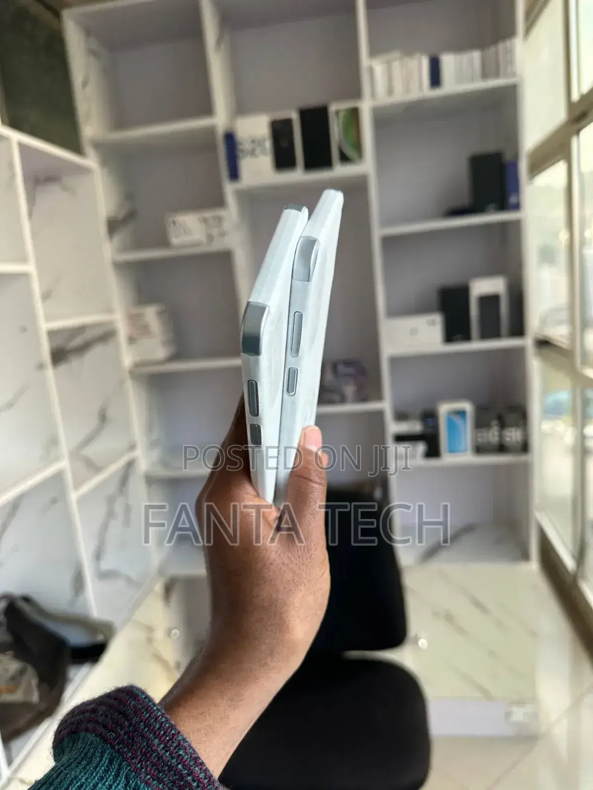 New Samsung Galaxy M17 5G 128 GB Gray