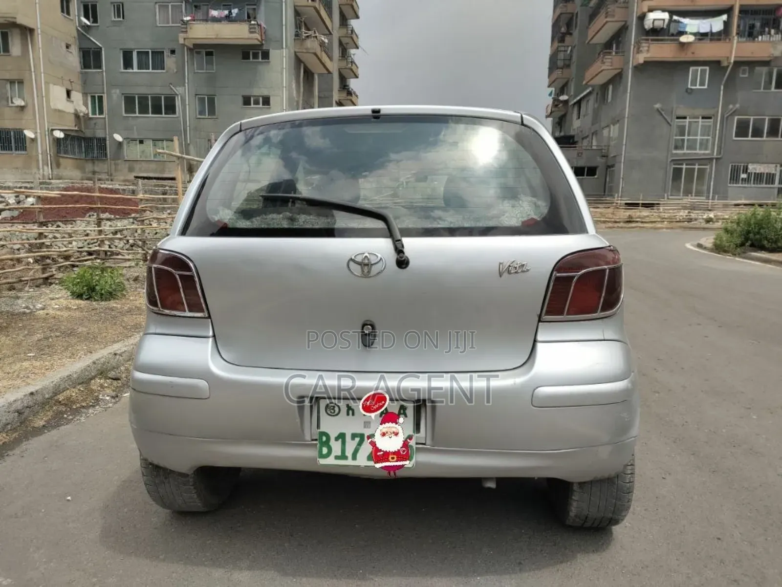 Toyota Vitz 2003 Silver