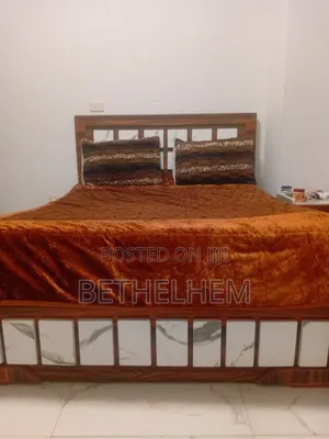 የሚሸጥ 150 አልጋ + ፍራሽ በጣም ቆንጆ ይዞታ ላይ ያለ
