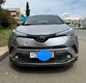 Toyota C-HR 2017 Silver