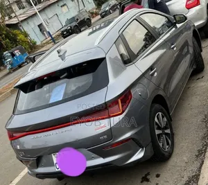 BYD E2 43 kWh 94 hp FWD 2025 Gray