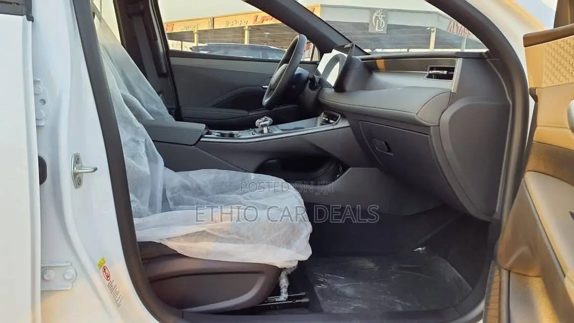 New BYD Qin Plus DM-i 2025 White