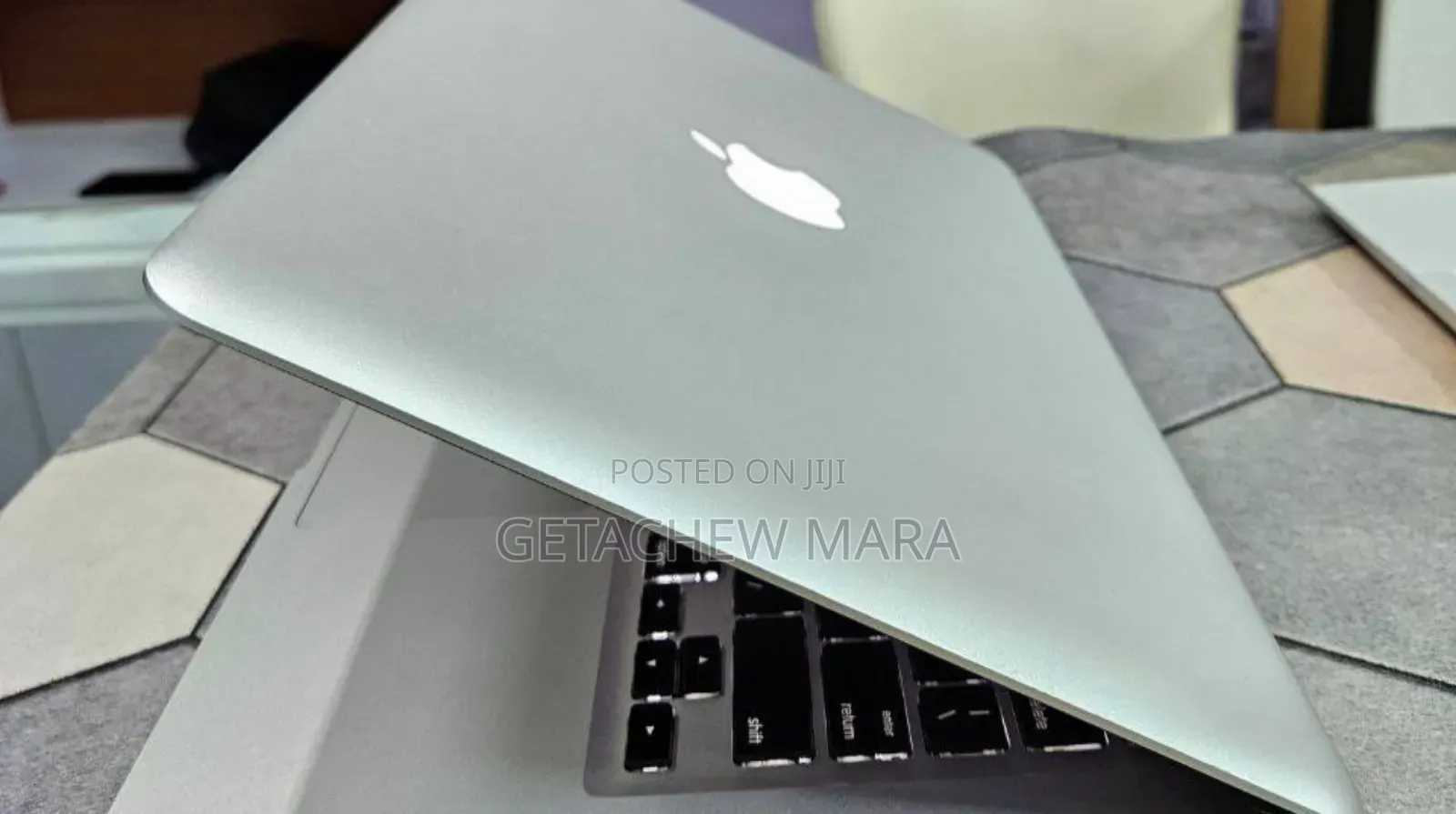 New Laptop Apple MacBook 2012 4GB Intel Core i5 SSD 500GB