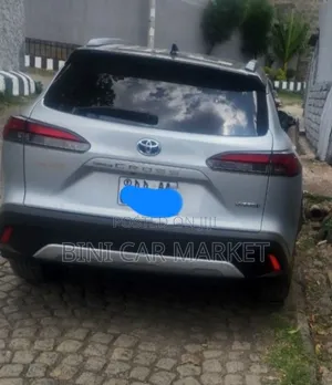 Toyota Corolla Cross Hybrid 2024 Gray