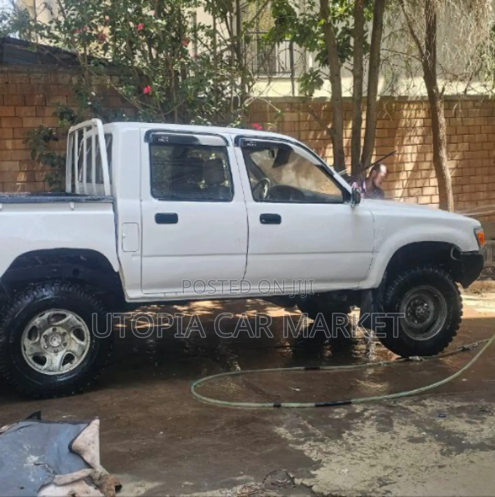 Toyota Hilux 1994 White