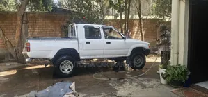 Toyota Hilux 1994 White