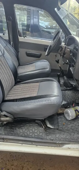 Toyota Hilux 1994 White