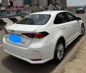 Toyota Corolla 2023 White