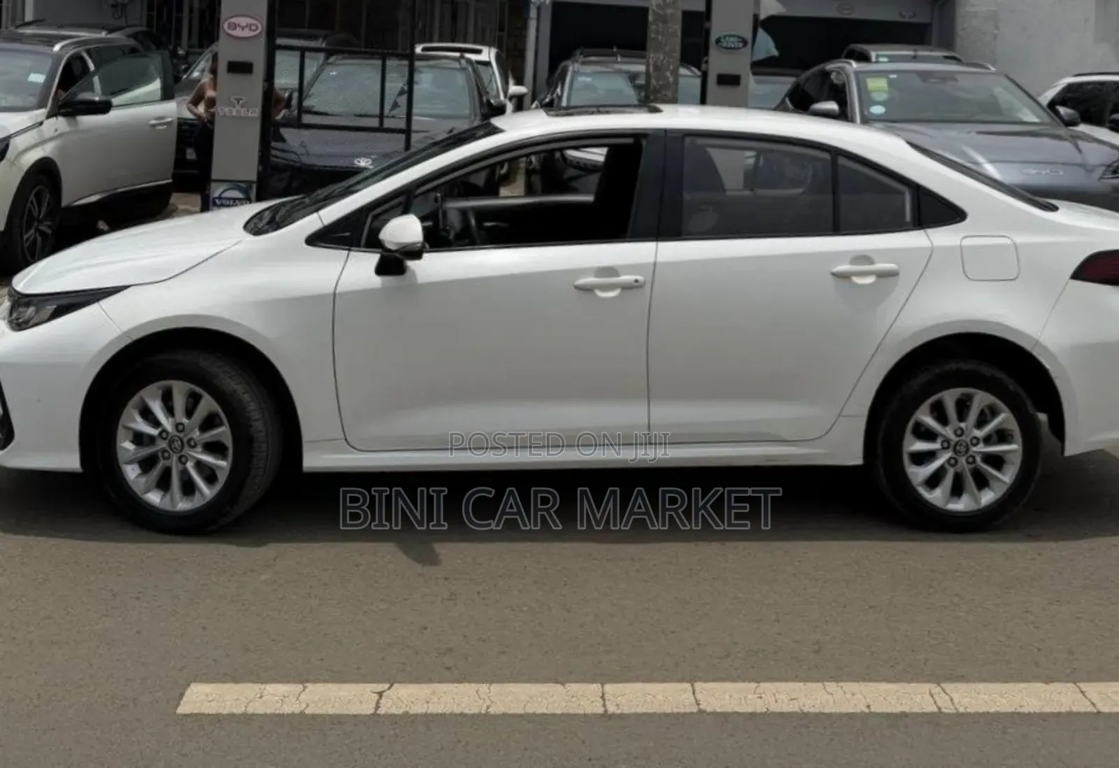 Toyota Corolla 2023 White