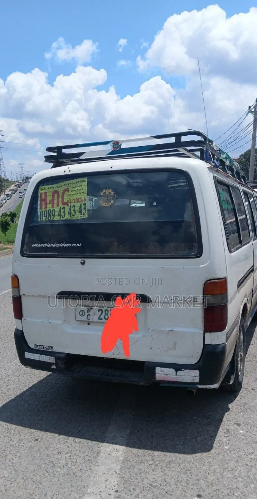 Toyota HiAce 2001 White