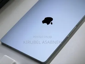 New Laptop Apple MacBook Air 2025 M4 13-inch 16GB Apple M4 SSD 256GB