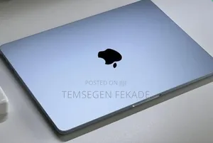New Apple MacBook Air 2025 M4 13-inch 16GB Apple M4 Max SSD 256GB
