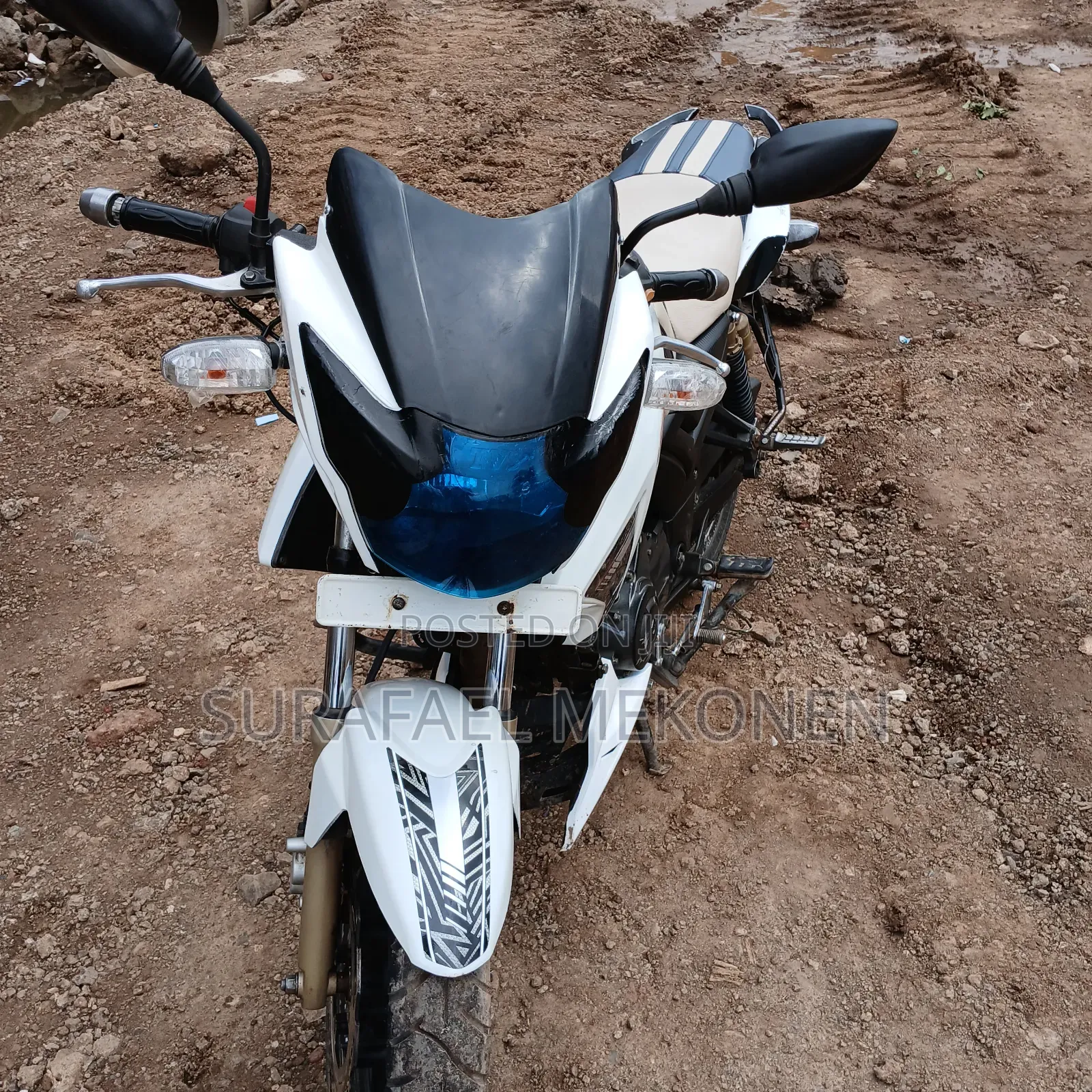 TVS Apache 180 RTR 2019 White