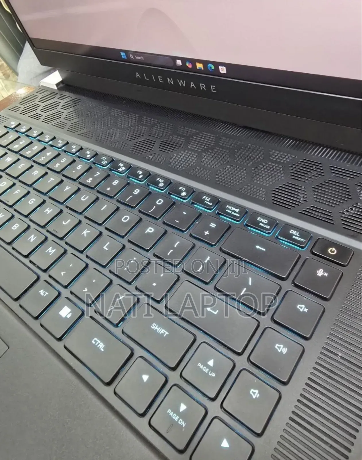 New Laptop Alienware M15 r3 16GB Intel Core Ultra 7 SSD 1T