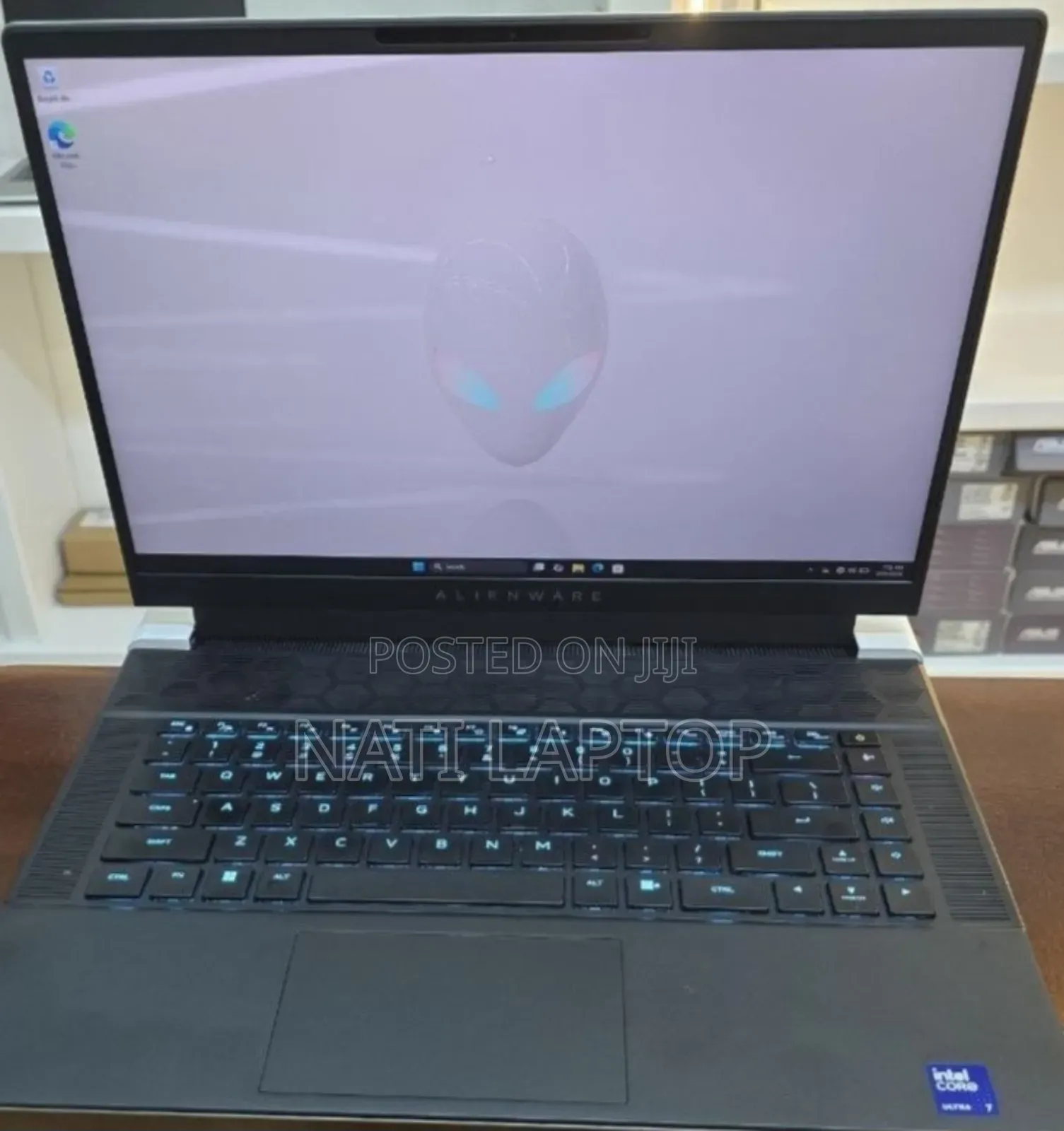 New Laptop Alienware M15 r3 16GB Intel Core Ultra 7 SSD 1T