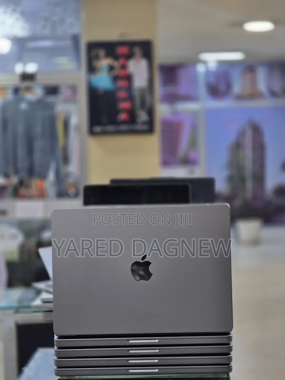 New Laptop Apple MacBook Pro M1 32GB Apple M1 Pro SSD 512GB
