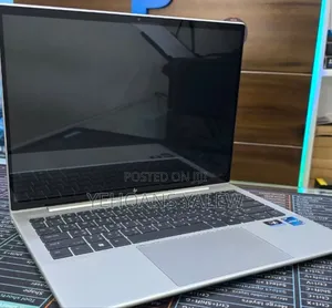 New Laptop HP Dragonfly Folio 16GB Intel Core i7 SSD 512GB