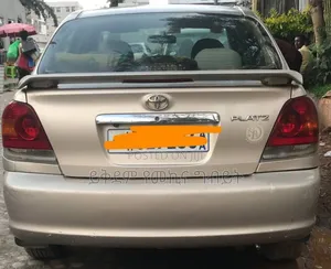 Toyota Platz 2005 Silver