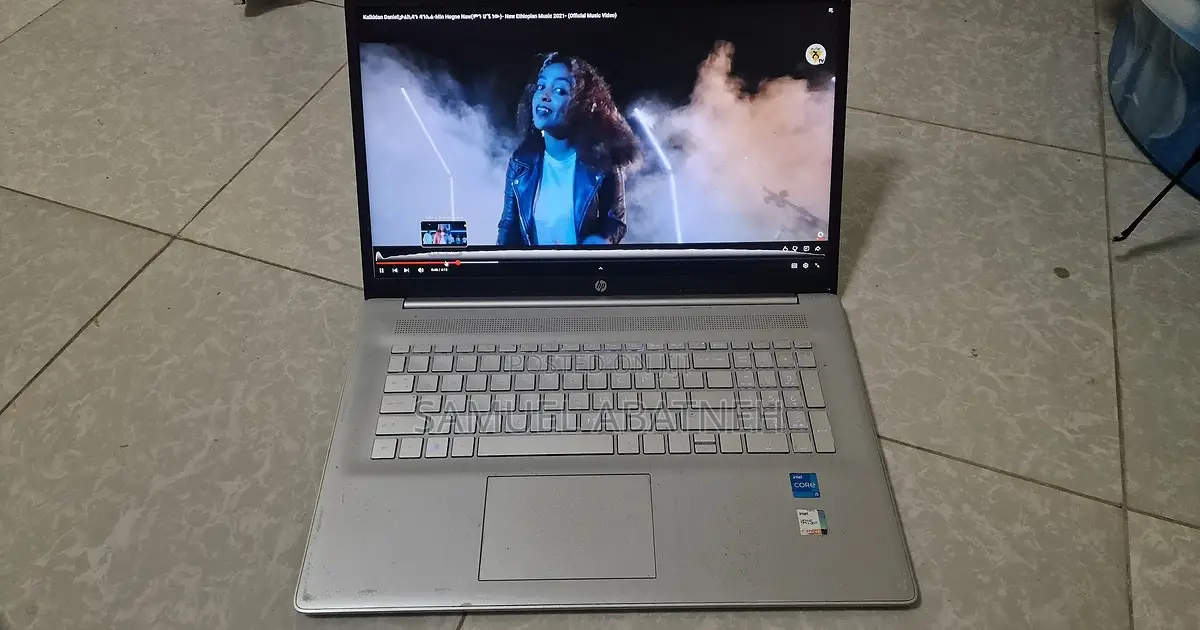 Laptop HP Pavilion 15 12GB Intel Core i5 HDD+SSD 1.5T