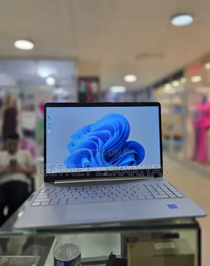 New Laptop HP Stream Notebook 8GB Intel Core i7 SSD 512GB