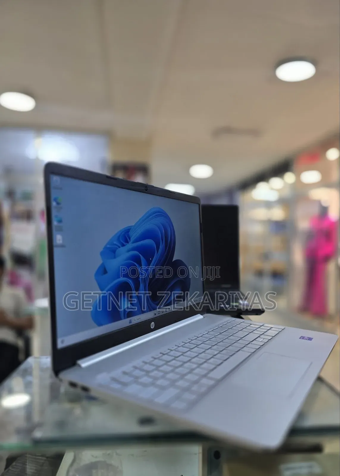 New Laptop HP Stream Notebook 8GB Intel Core i7 SSD 512GB