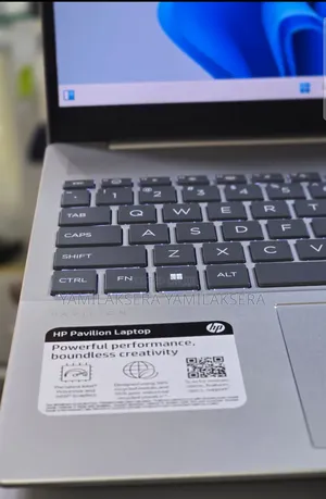 New Laptop HP Pavilion 15 8GB Intel Core Ultra 5 SSD 512GB