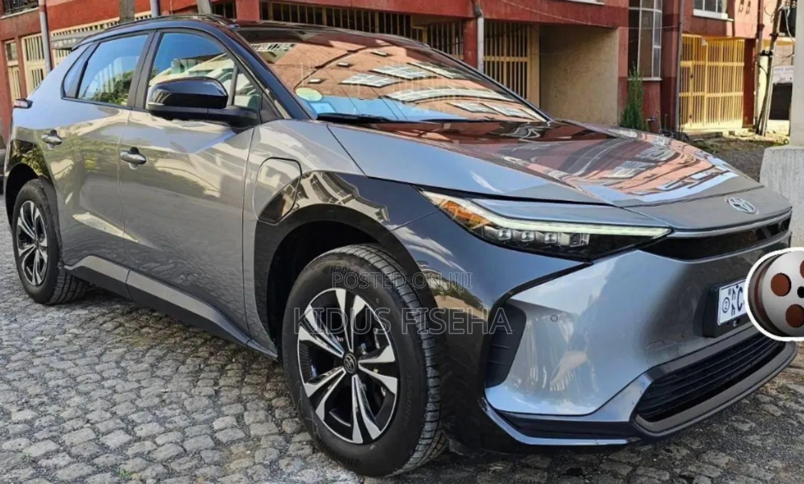 Toyota bZ4X 71.4 kWh AWD 2023 Silver