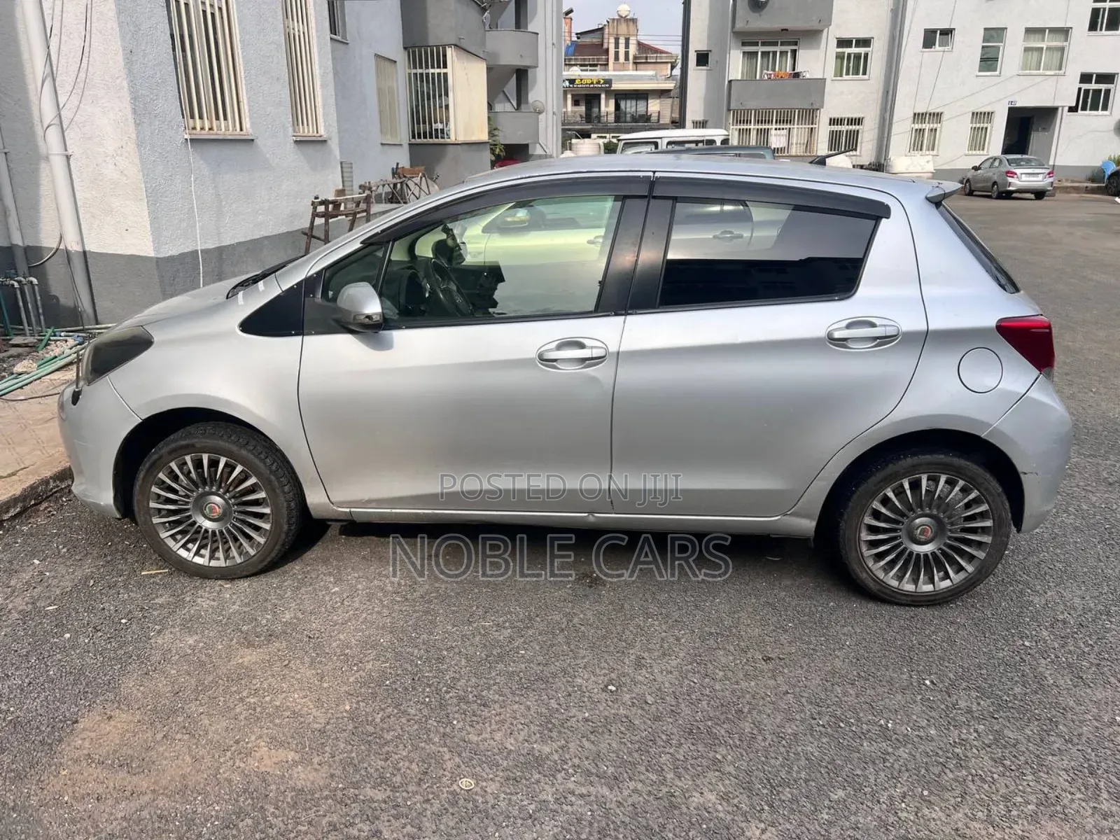 Toyota Yaris 2014 Silver