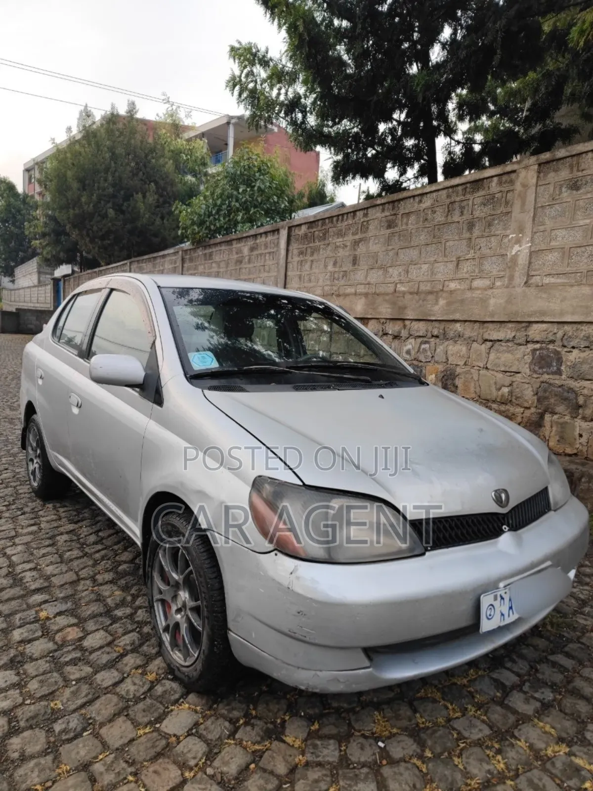 Toyota Platz 2001 Silver