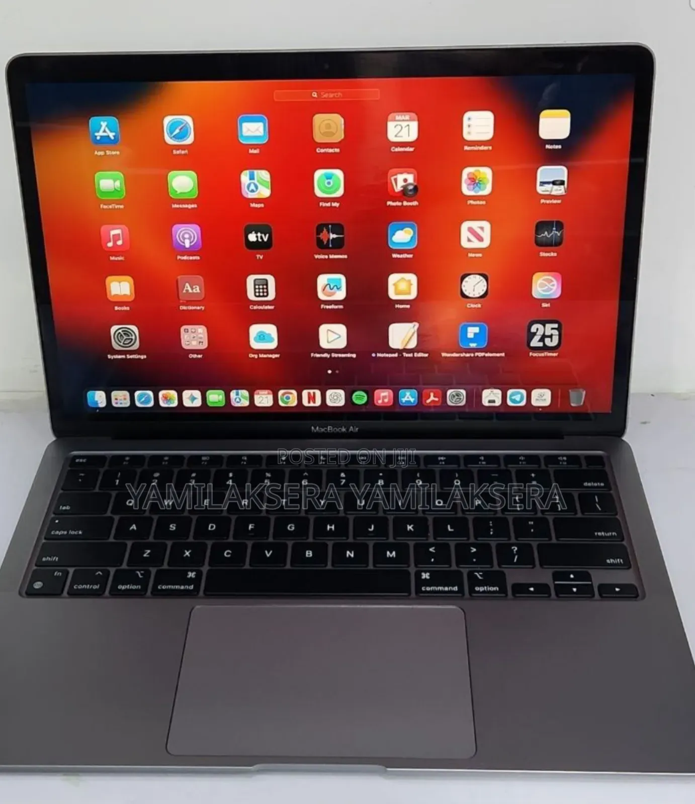 New Laptop Apple MacBook Air 2020 M1 8GB Apple M1 SSD 256GB