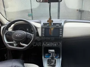 Hyundai Creta 2022 Brown