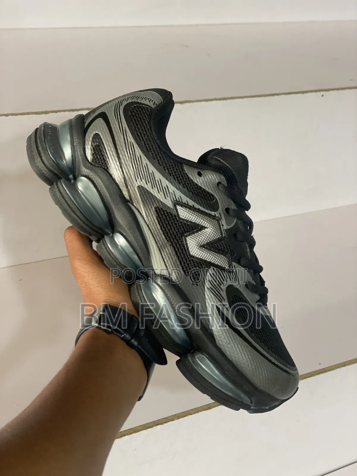 New Balance 9060 "Black Metallic Silver"