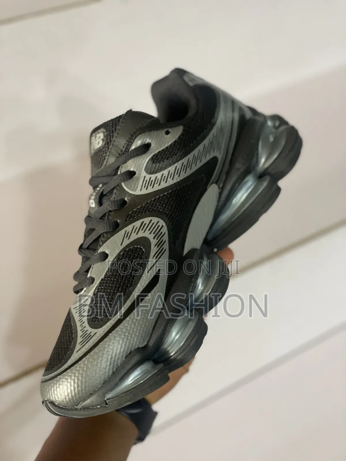 New Balance 9060 "Black Metallic Silver"