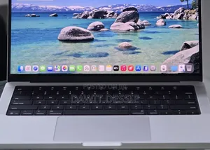 New Laptop Apple Macbook Pro 2025 M5 14-inch 16GB Apple M5 SSD 512GB