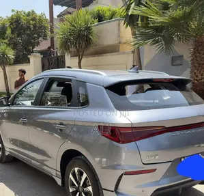 BYD E2 43 kWh 94 hp FWD 2025 Gray