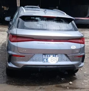 New BYD E2 43 kWh 94 hp FWD 2025 Gray