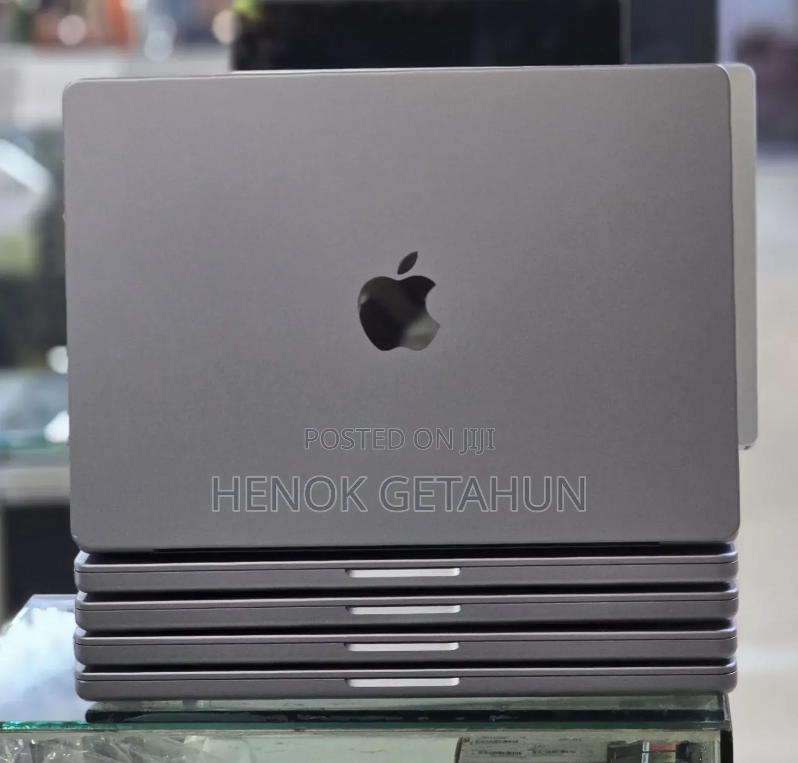 New Laptop Apple MacBook Pro M1 32GB Apple M1 Pro SSD 512GB