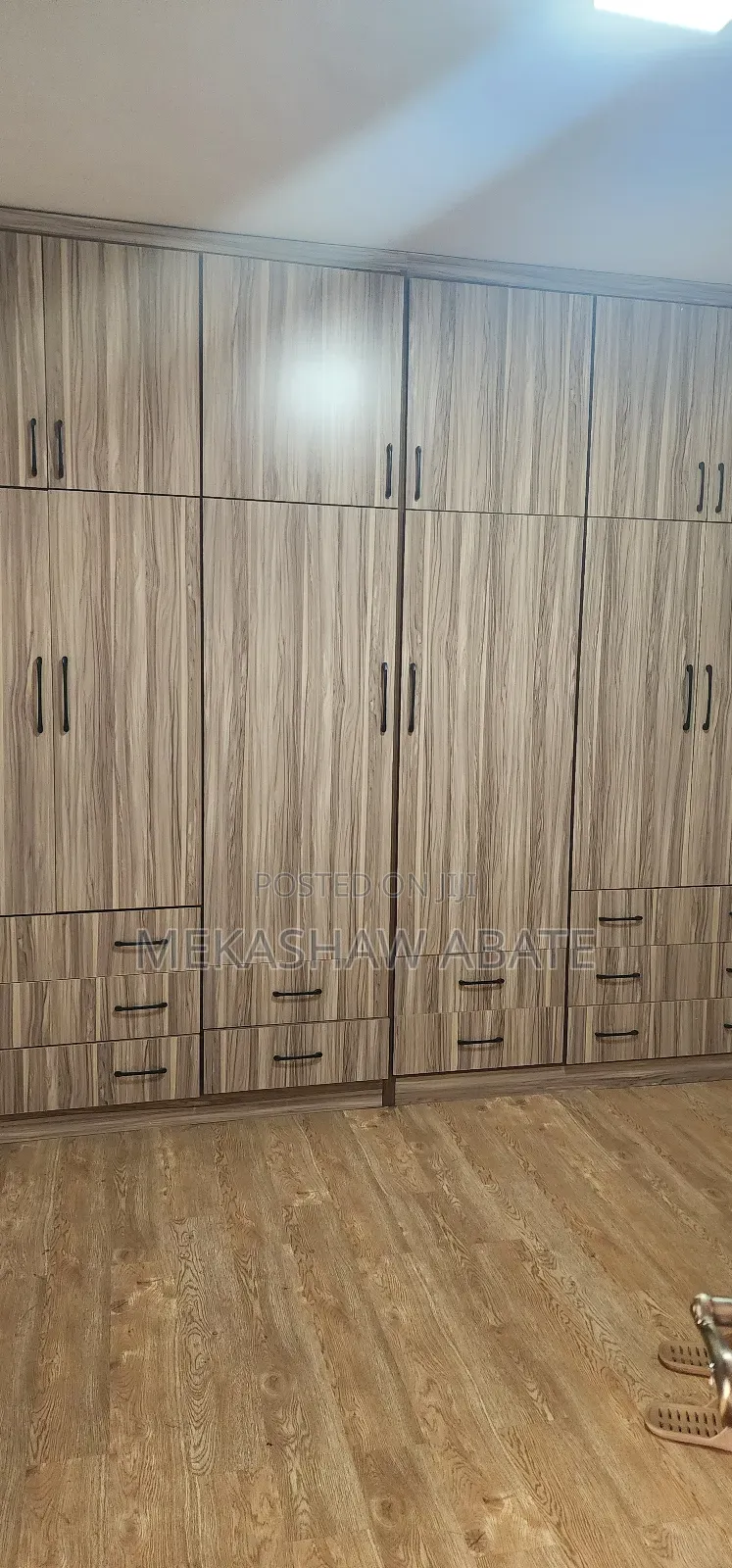 Furnished 4bdrm Apartment in Aa, Yeka for sale