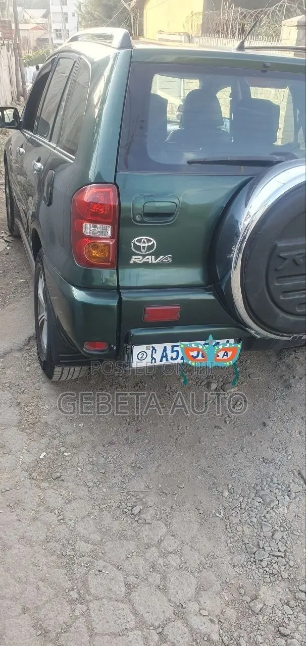 Toyota RAV4 2004 Green