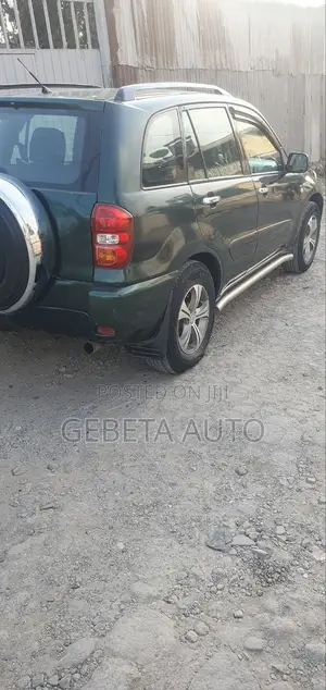 Toyota RAV4 2004 Green