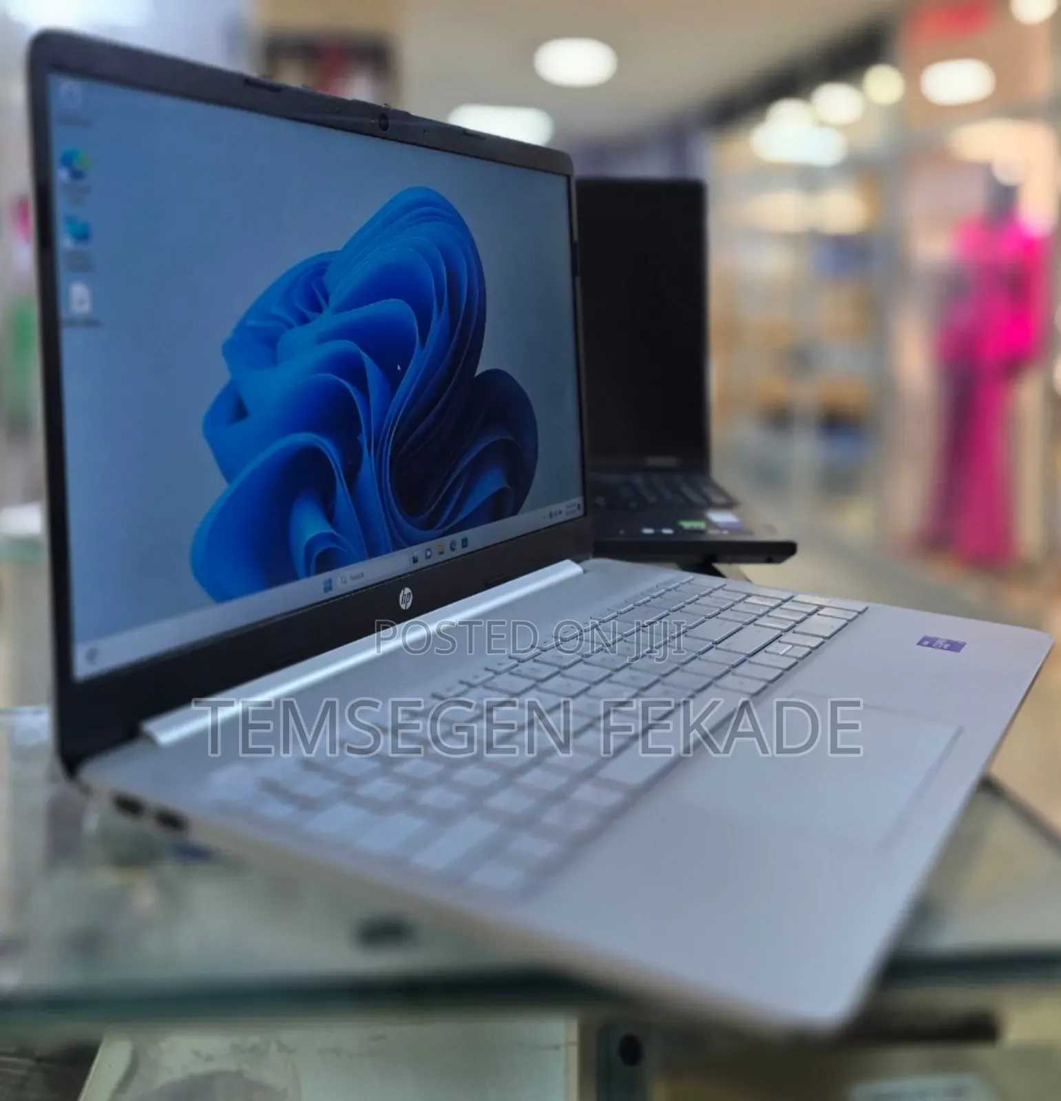 New Laptop HP Stream Notebook 8GB Intel Core i7 SSD 512GB
