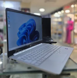 New Laptop HP Stream Notebook 8GB Intel Core i7 SSD 512GB