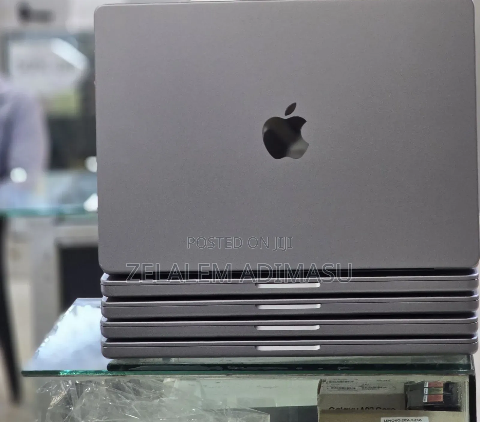 New Laptop Apple MacBook Pro M1 32GB Apple M1 Pro SSD 512GB