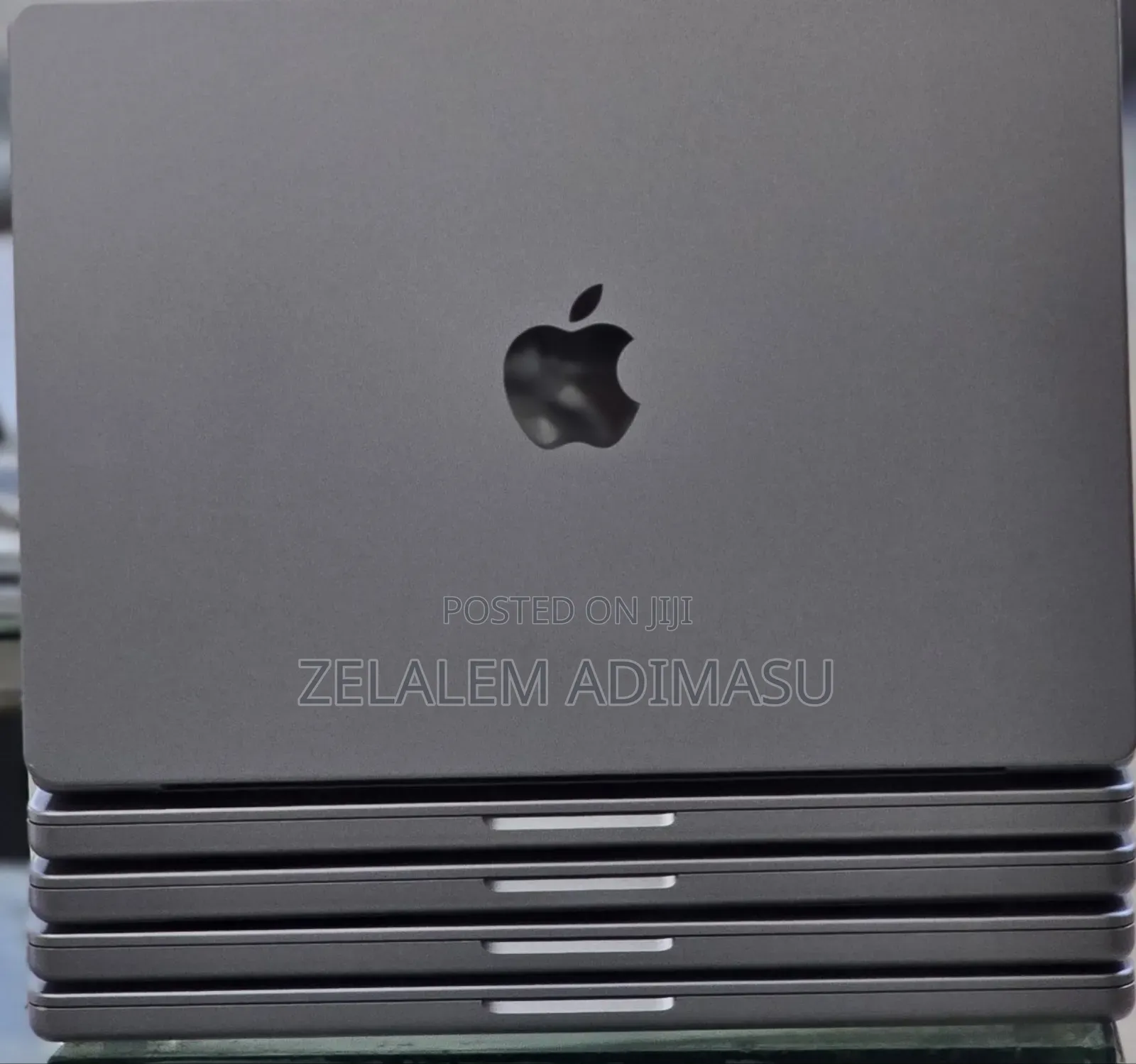 New Laptop Apple MacBook Pro M1 32GB Apple M1 Pro SSD 512GB
