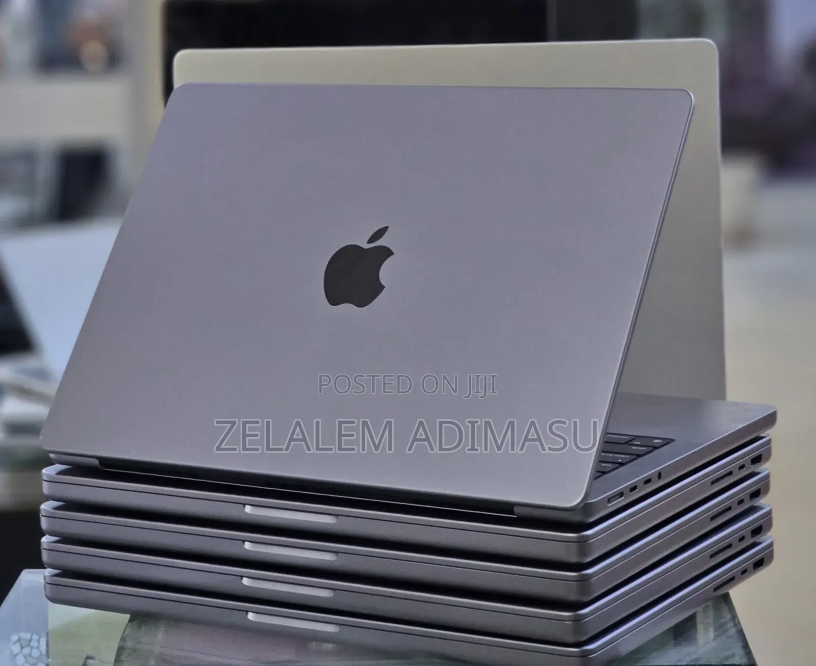 New Laptop Apple MacBook Pro M1 32GB Apple M1 Pro SSD 512GB